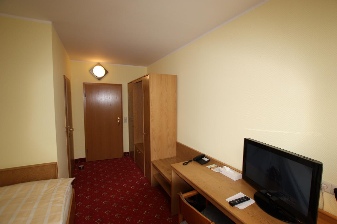 Hotel Buergerhof Hohenstein-Ernstthal Esterno foto