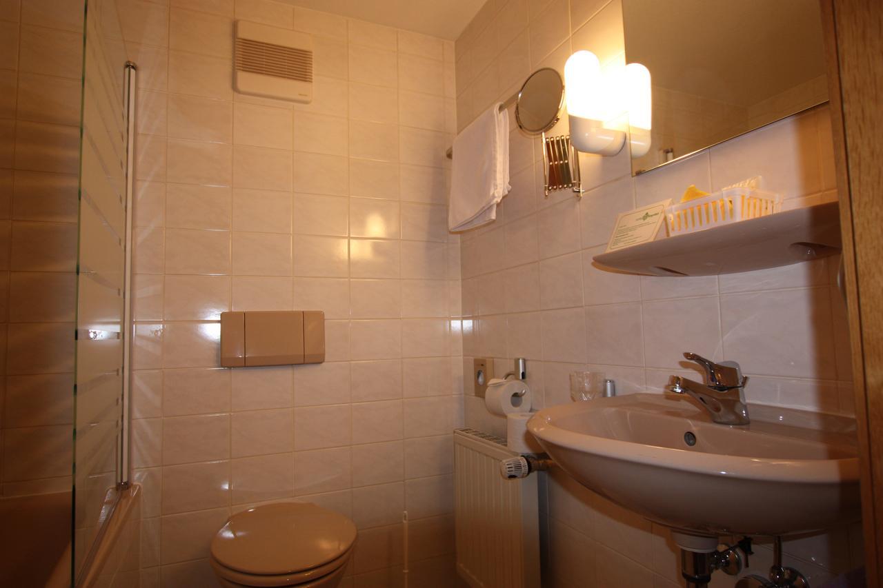 Hotel Buergerhof Hohenstein-Ernstthal Esterno foto