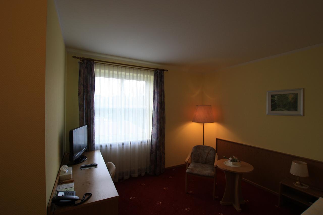 Hotel Buergerhof Hohenstein-Ernstthal Esterno foto