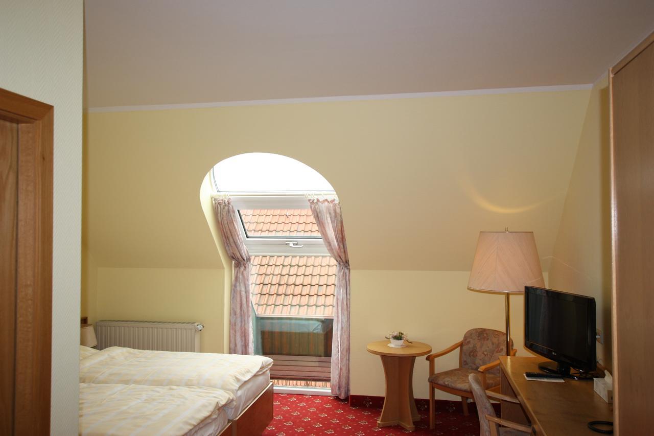 Hotel Buergerhof Hohenstein-Ernstthal Esterno foto