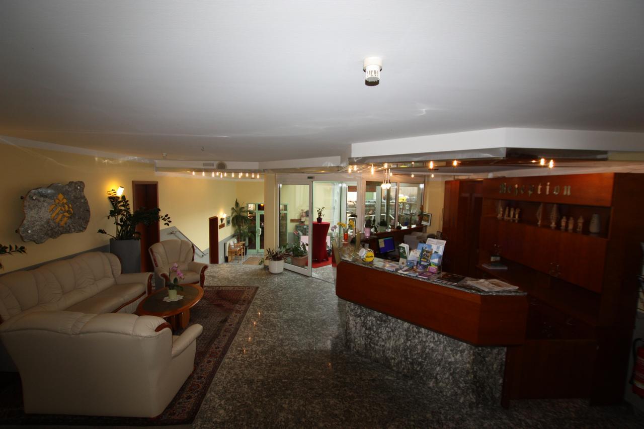 Hotel Buergerhof Hohenstein-Ernstthal Esterno foto