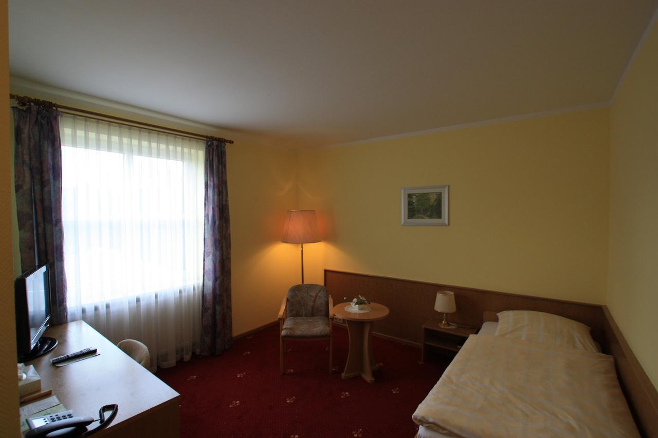 Hotel Buergerhof Hohenstein-Ernstthal Esterno foto