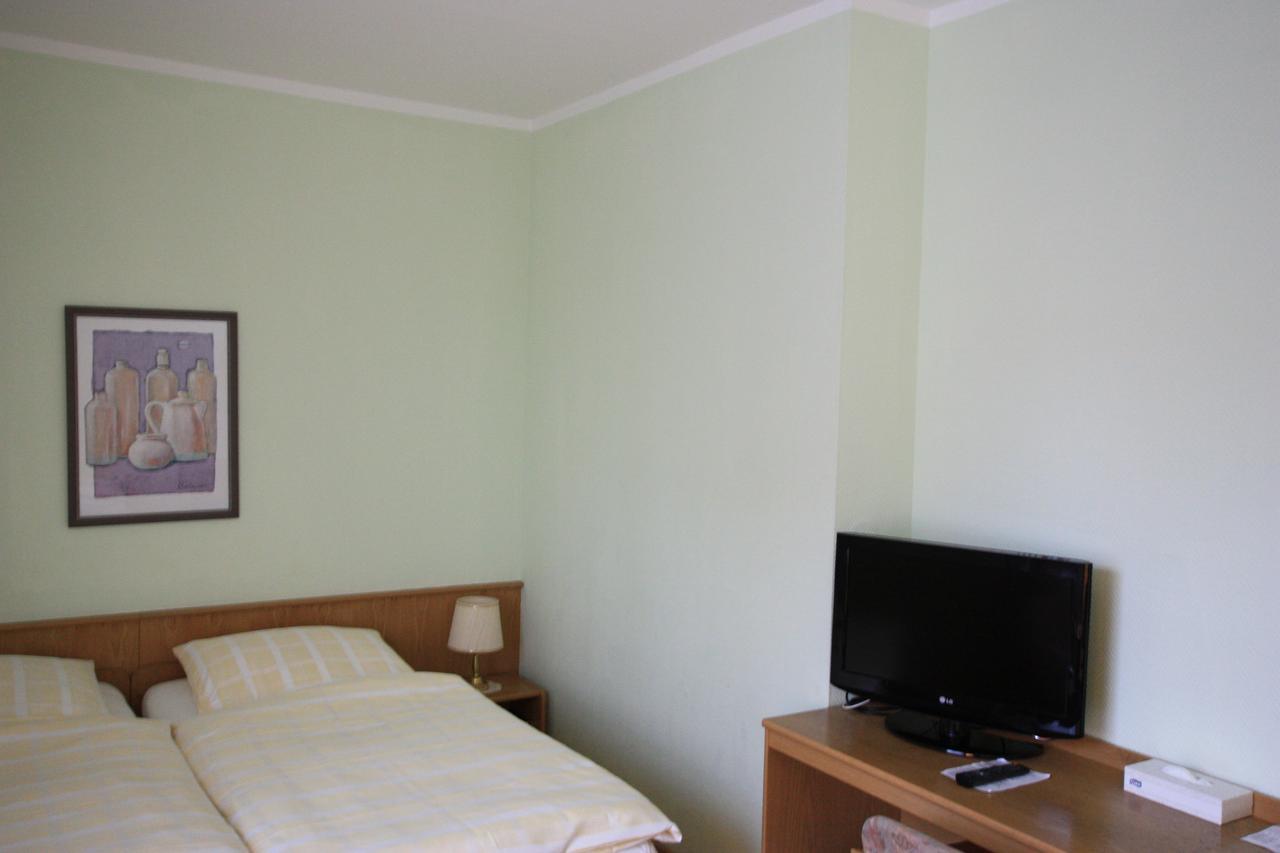 Hotel Buergerhof Hohenstein-Ernstthal Esterno foto