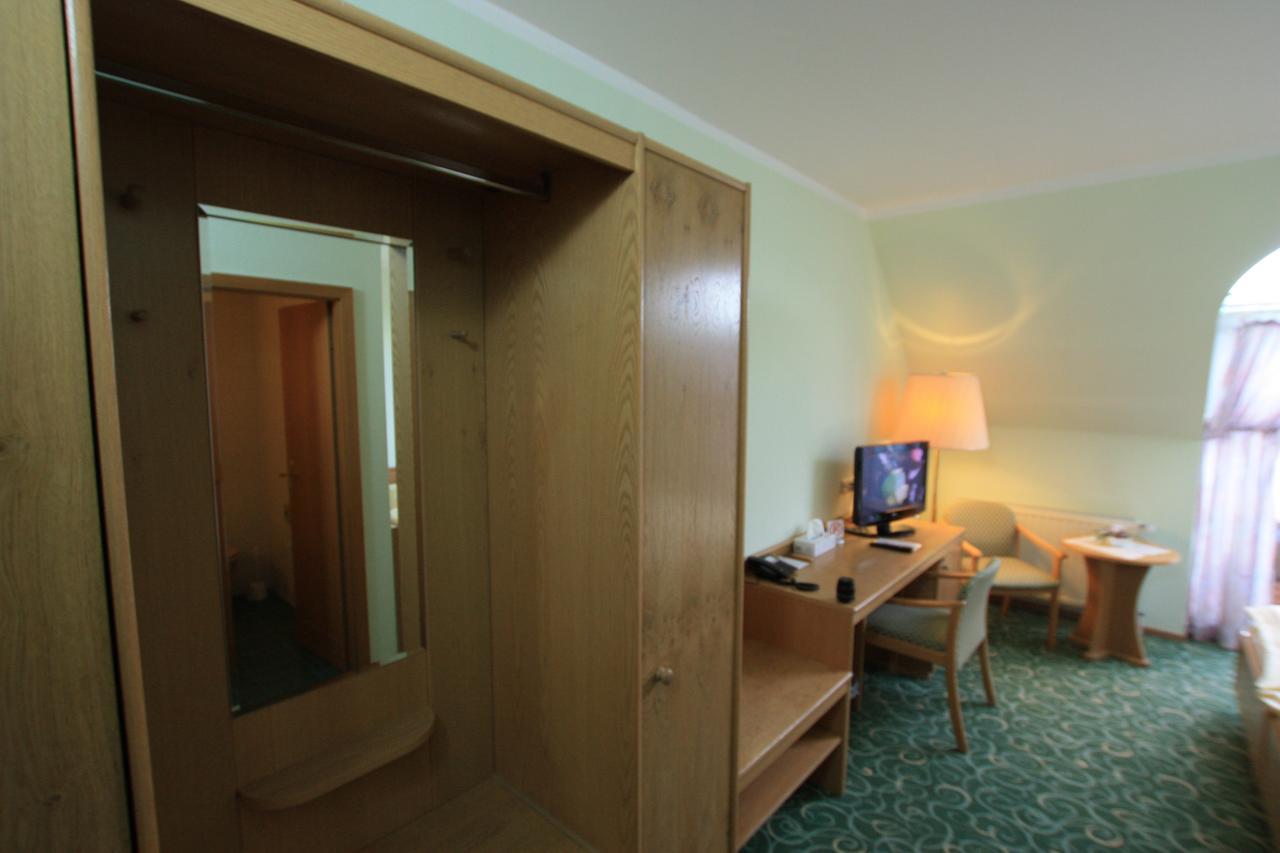 Hotel Buergerhof Hohenstein-Ernstthal Esterno foto