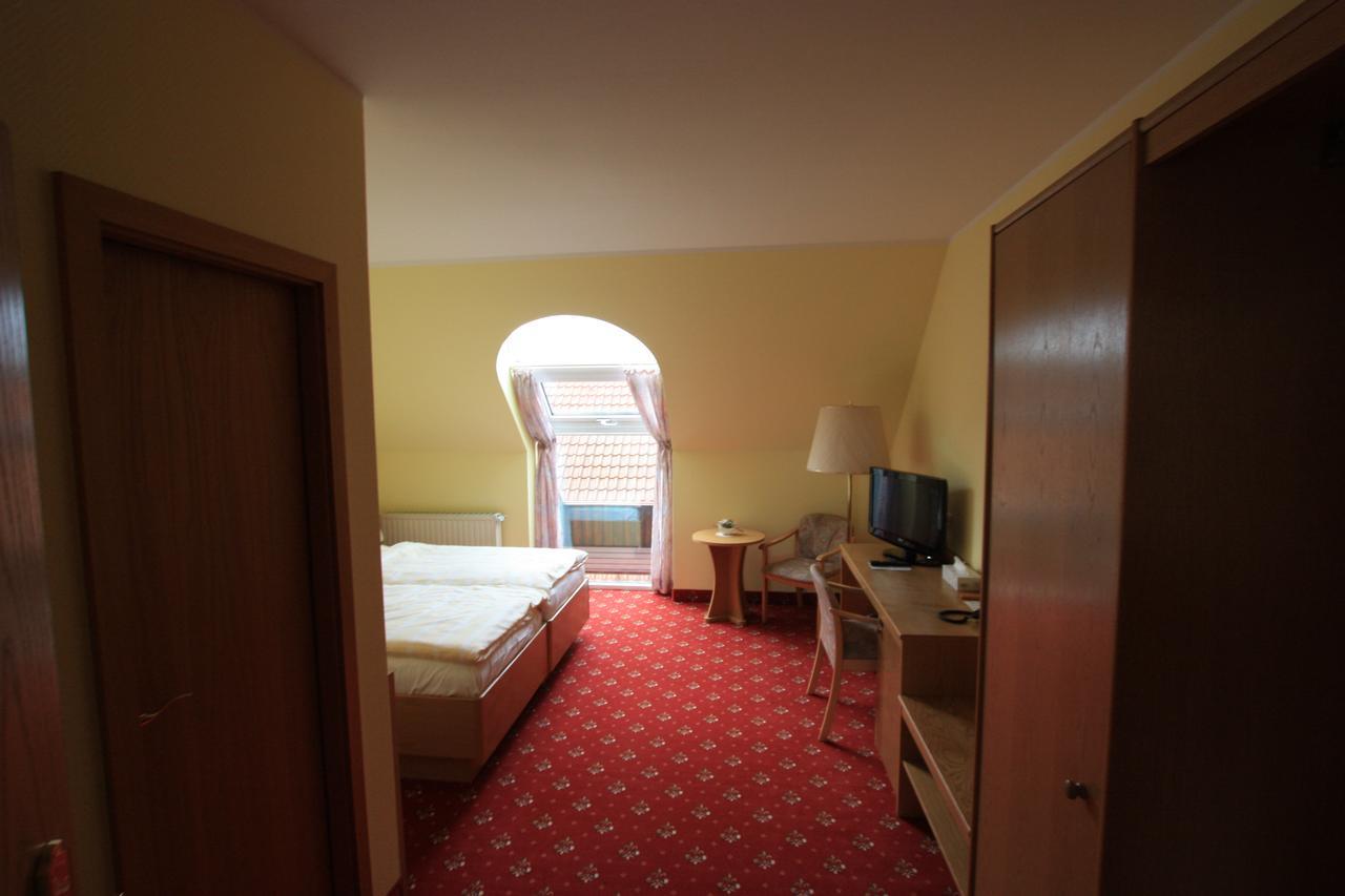 Hotel Buergerhof Hohenstein-Ernstthal Esterno foto