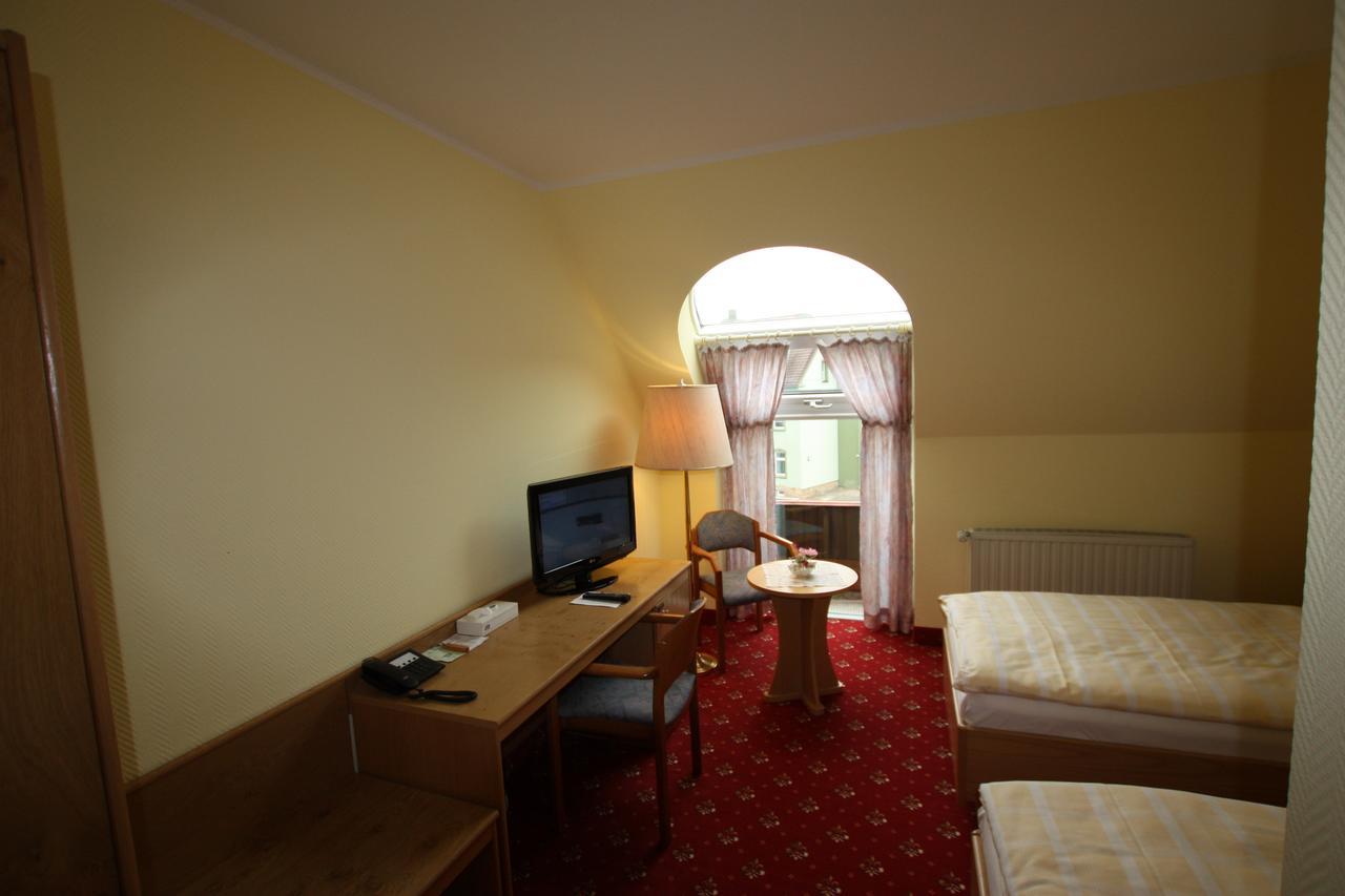 Hotel Buergerhof Hohenstein-Ernstthal Esterno foto